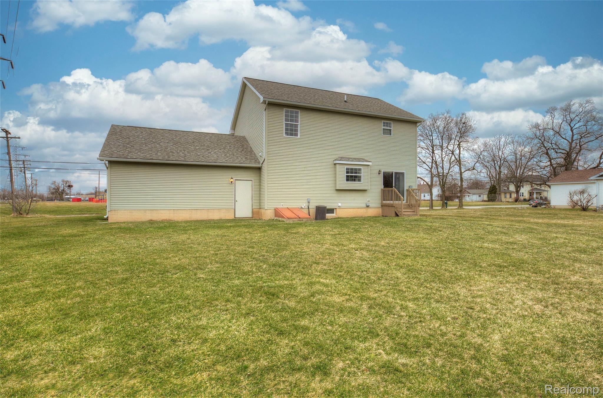 831 Laplaisance Road Monroe, MI 48161 - Photo 31 of 36 4H8A6296_7_8.jpg