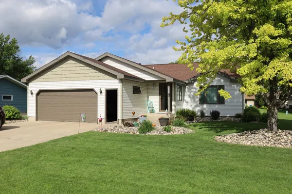 $269,000 | 736 Main Street, Breckenridge, MN 56520