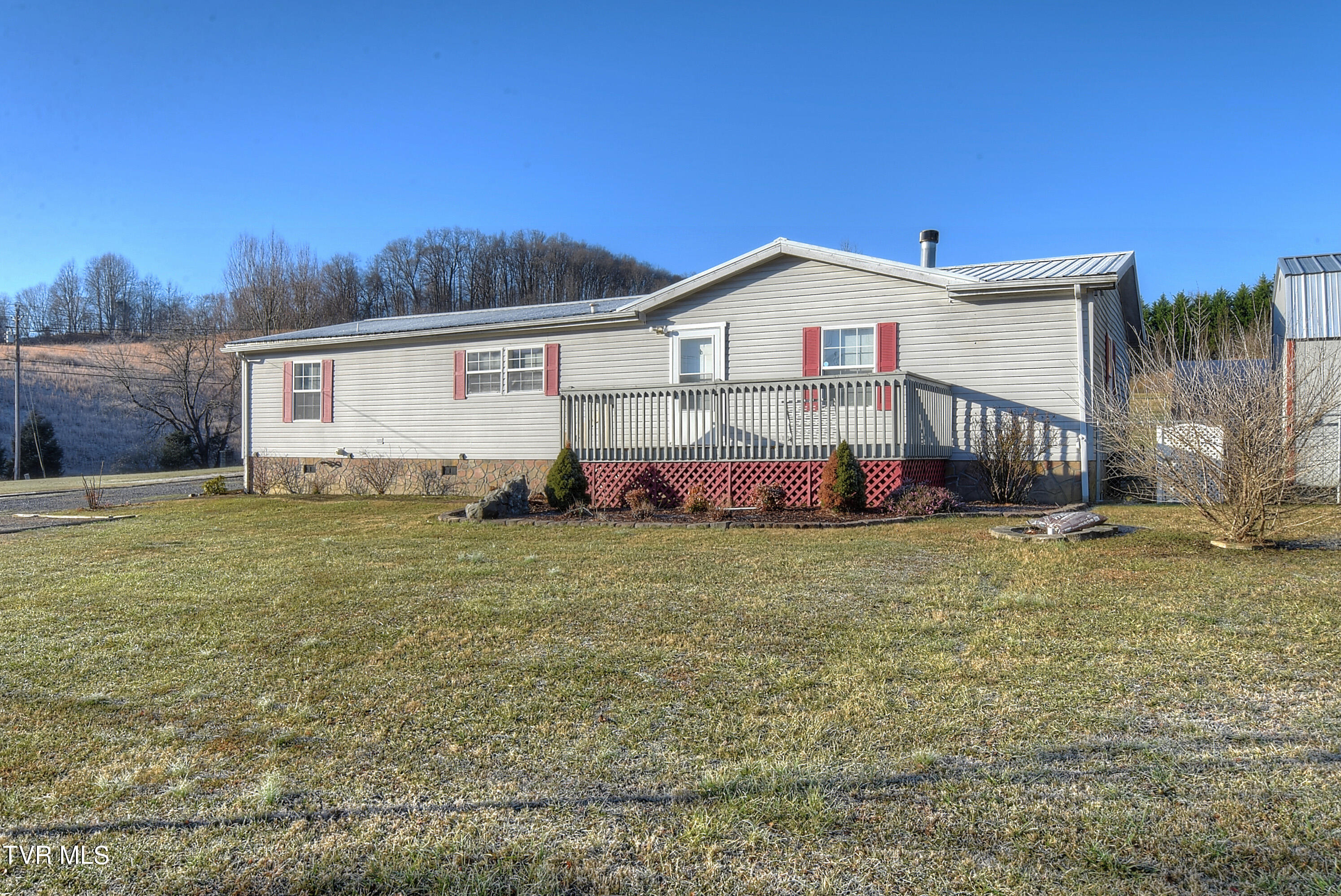 117 Isley Road Blountville, TN 37617 - Photo 3 of 47 DSC_0031_2_3_4_5_6