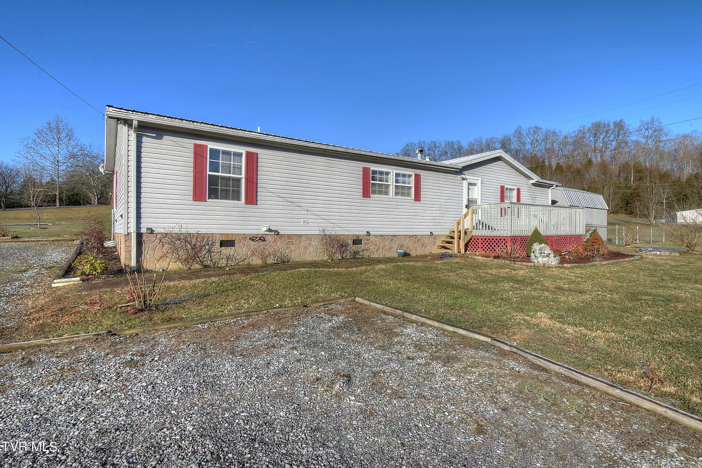 117 Isley Road Blountville, TN 37617 - Photo 4 of 47 DSC_0037_38_39_40_41_42