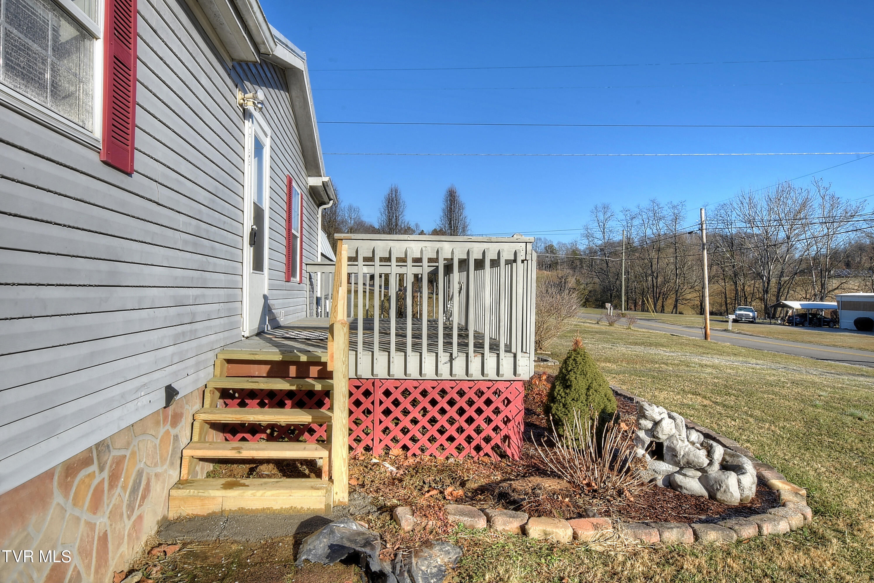 117 Isley Road Blountville, TN 37617 - Photo 5 of 47 DSC_0055_56_57_58_59_60