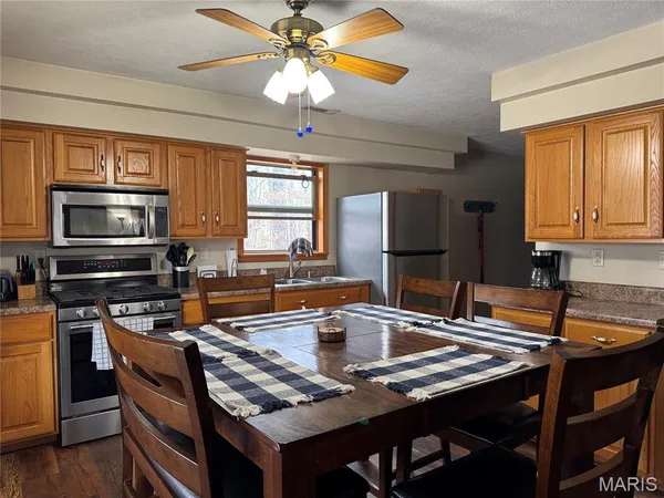 $315,000 | 1189 Rocky Branch Lane, Poplar Bluff, MO 63901
