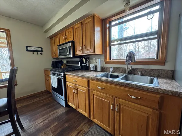 $315,000 | 1189 Rocky Branch Lane, Poplar Bluff, MO 63901