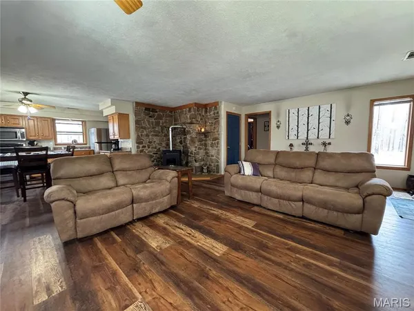 $315,000 | 1189 Rocky Branch Lane, Poplar Bluff, MO 63901