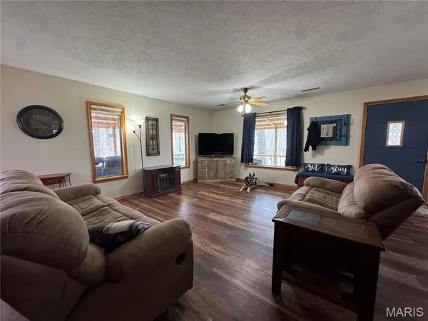 $315,000 | 1189 Rocky Branch Lane, Poplar Bluff, MO 63901