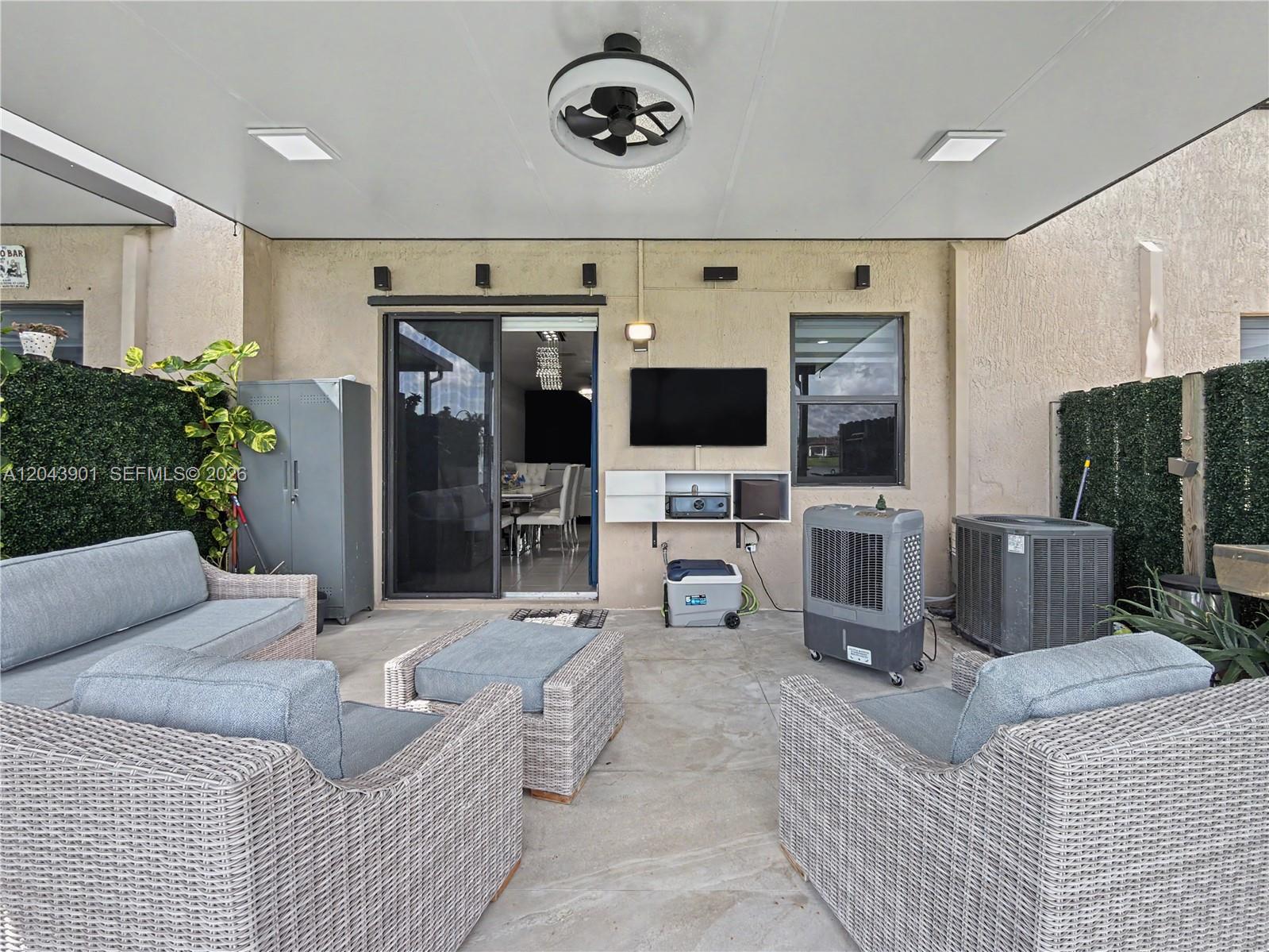11611 Southwest 253rd Street Homestead, FL 33032 - Photo 32 of 40