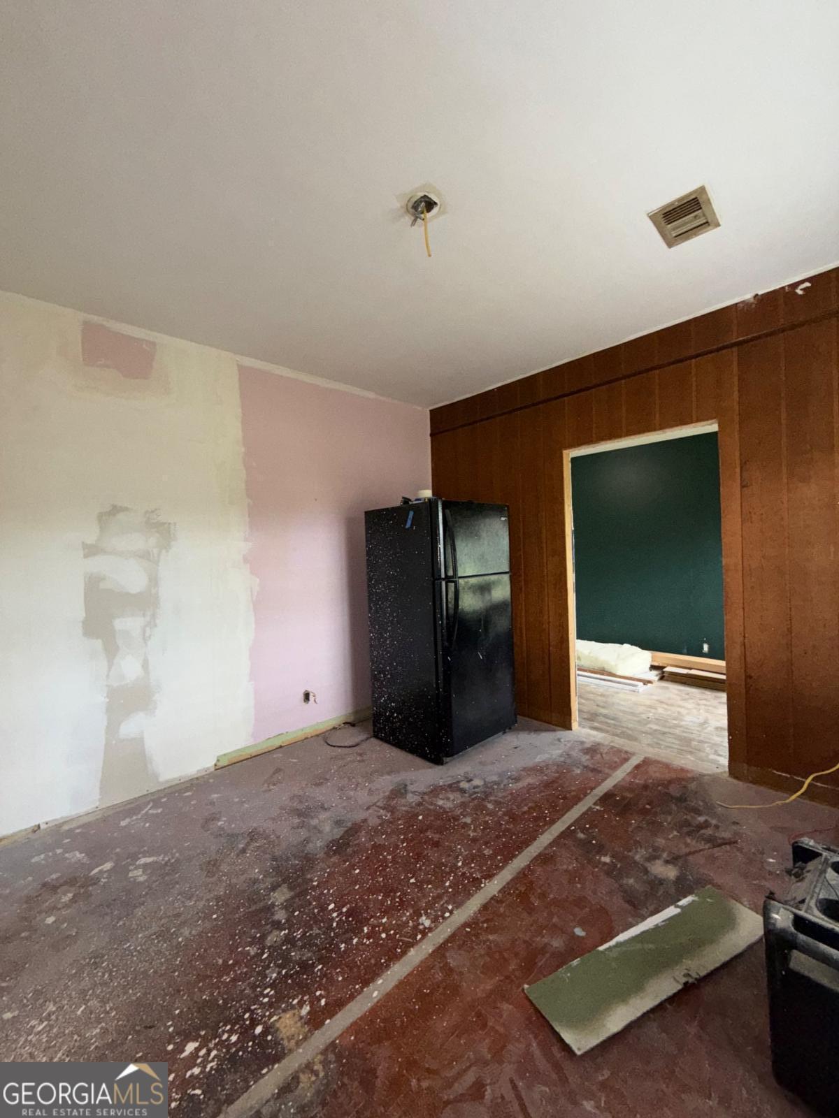 221 Rentz Bridge Road Lenox, GA 31637 - Photo 19 of 19 a view of a livingroom with an empty space