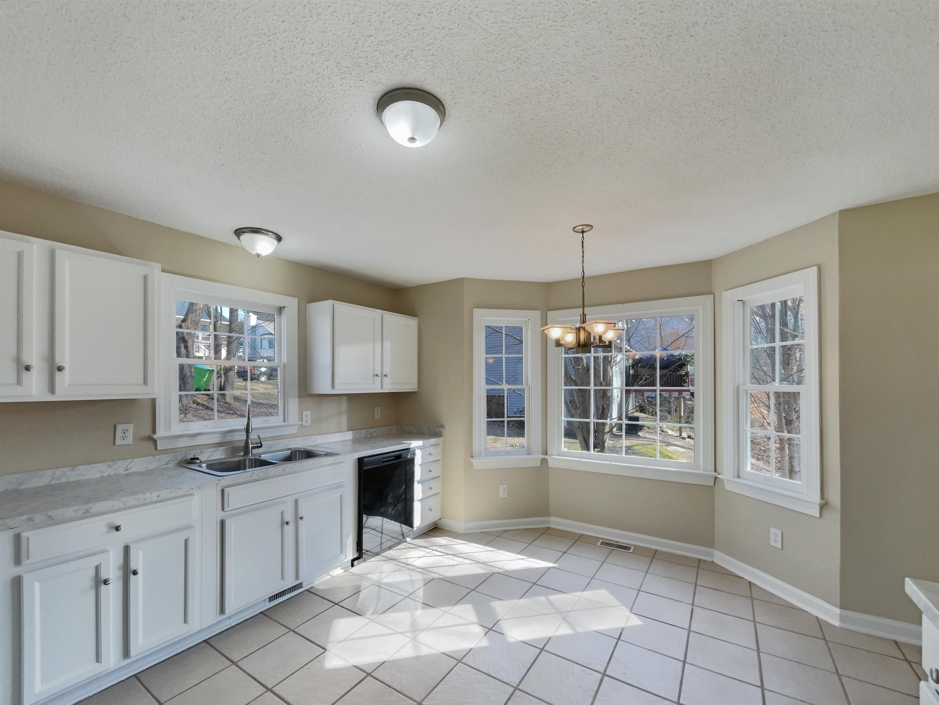 5604 Sherrif Place West Raleigh, NC 27610 - Photo 6 of 23 Photo 6