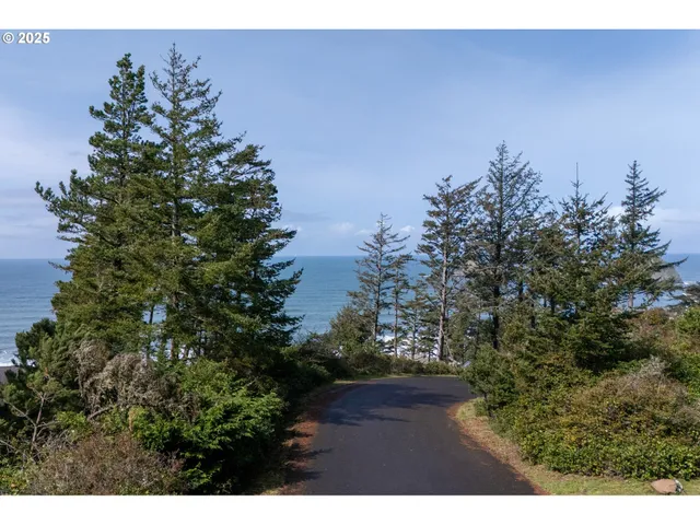 $250,000 | Ridgewood Road, Unit 301, Tillamook, OR 97141