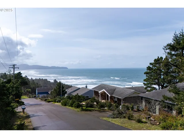 $250,000 | Ridgewood Road, Unit 301, Tillamook, OR 97141