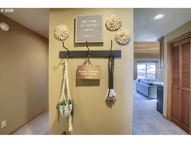 a bathroom with a toilet