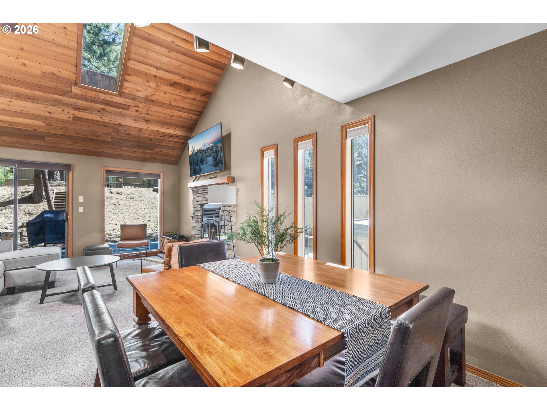 57308 Red Fir Lane Sunriver, OR 97707 - Photo 10 of 38