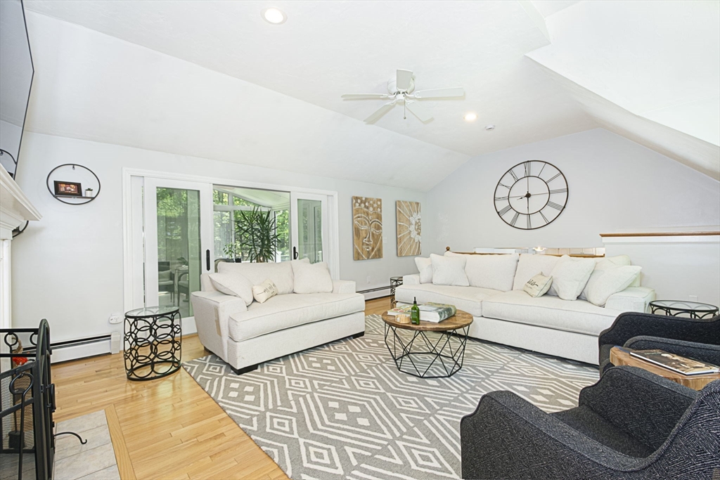 8 Upton Street Dunstable, MA 01827 - Photo 20 of 39