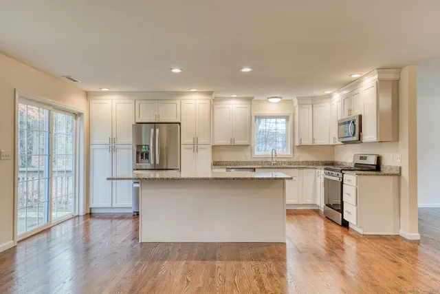 $499,999 | 43 Belvedere Drive, Unit 43, Tolland, CT 06084