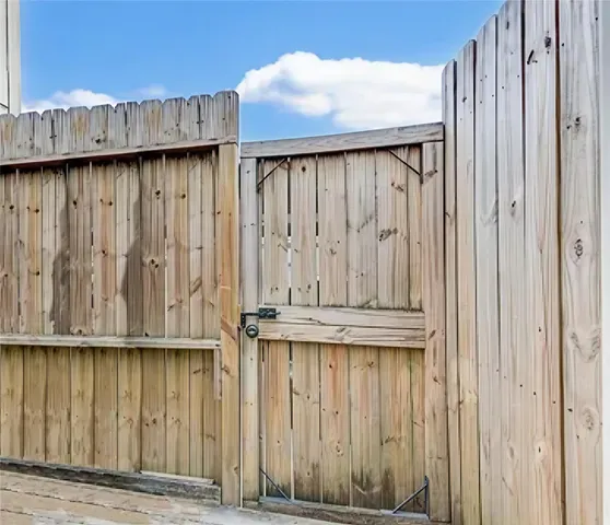 $125,000 | 17210 Imperial Valley Drive, Unit 13, Houston, TX 77060