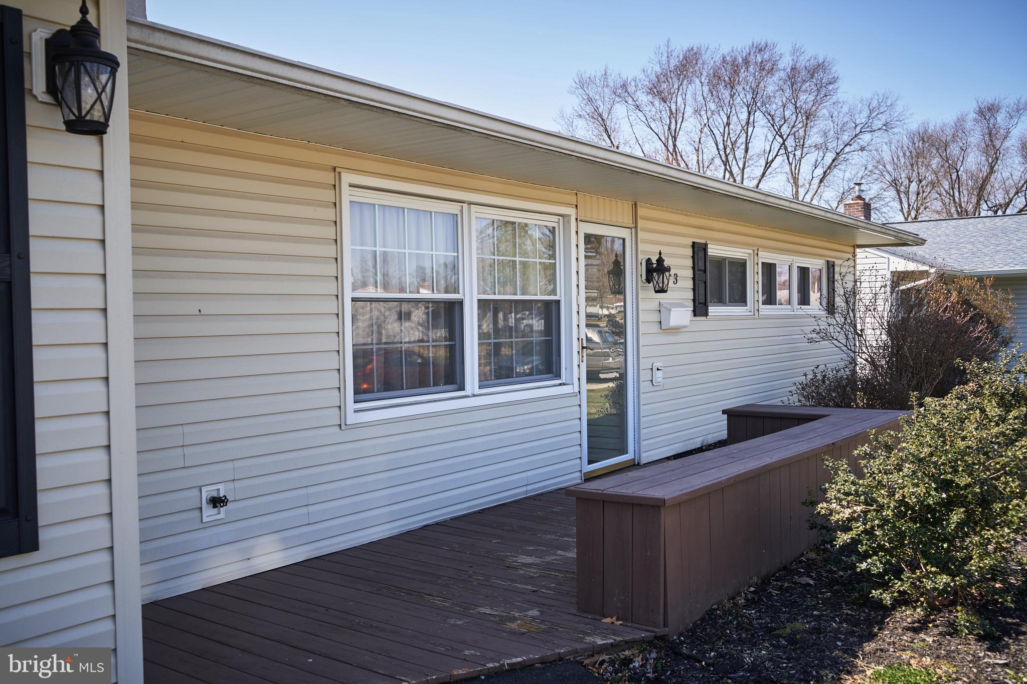 23 Black Walnut Road Levittown, PA 19057 - Photo 3 of 32 Gallery Image 3