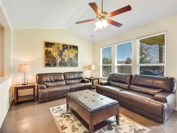 $2,295 | 140 Moulins Lane, Georgetown, TX 78626