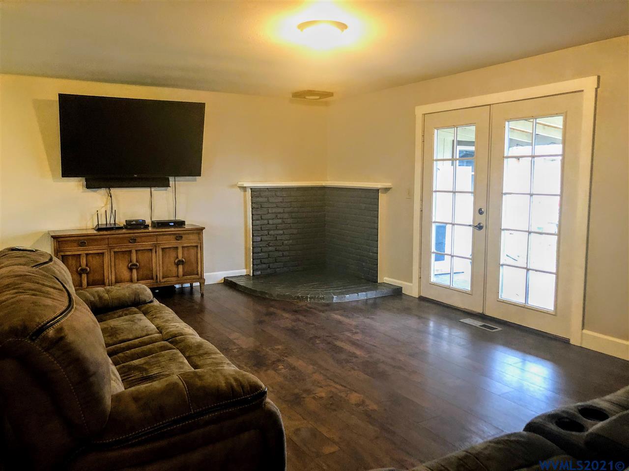 1249 Hemlock Loop Independence, OR 97351 - Photo 4 of 16 Gallery Image 4