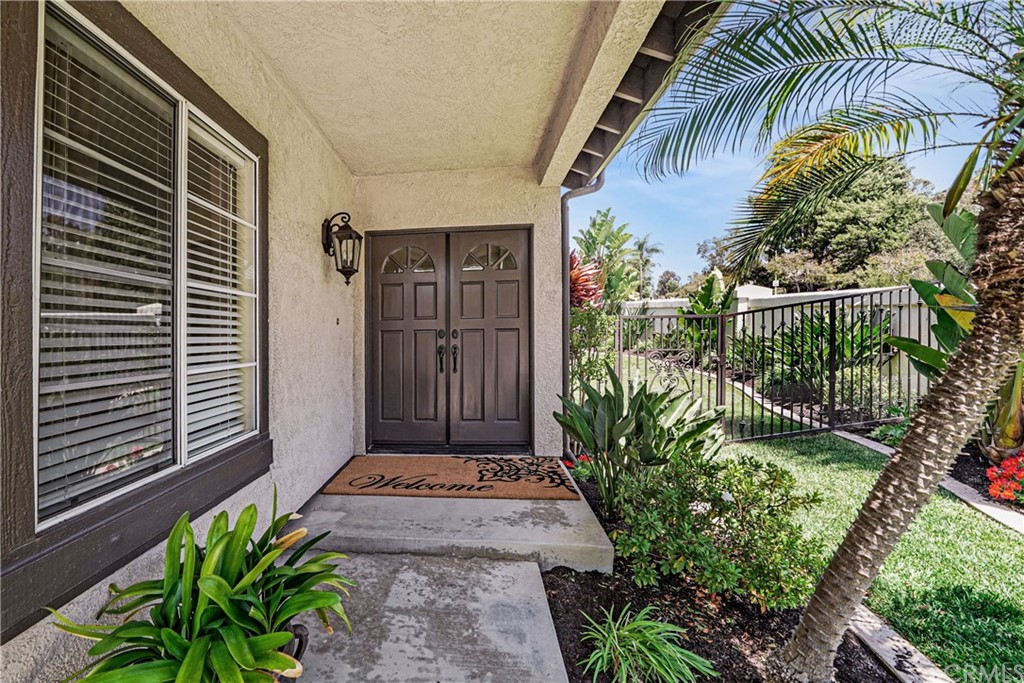 19 Springbrook Road Laguna Niguel, CA 92677 - Photo 3 of 41 a view of small garden