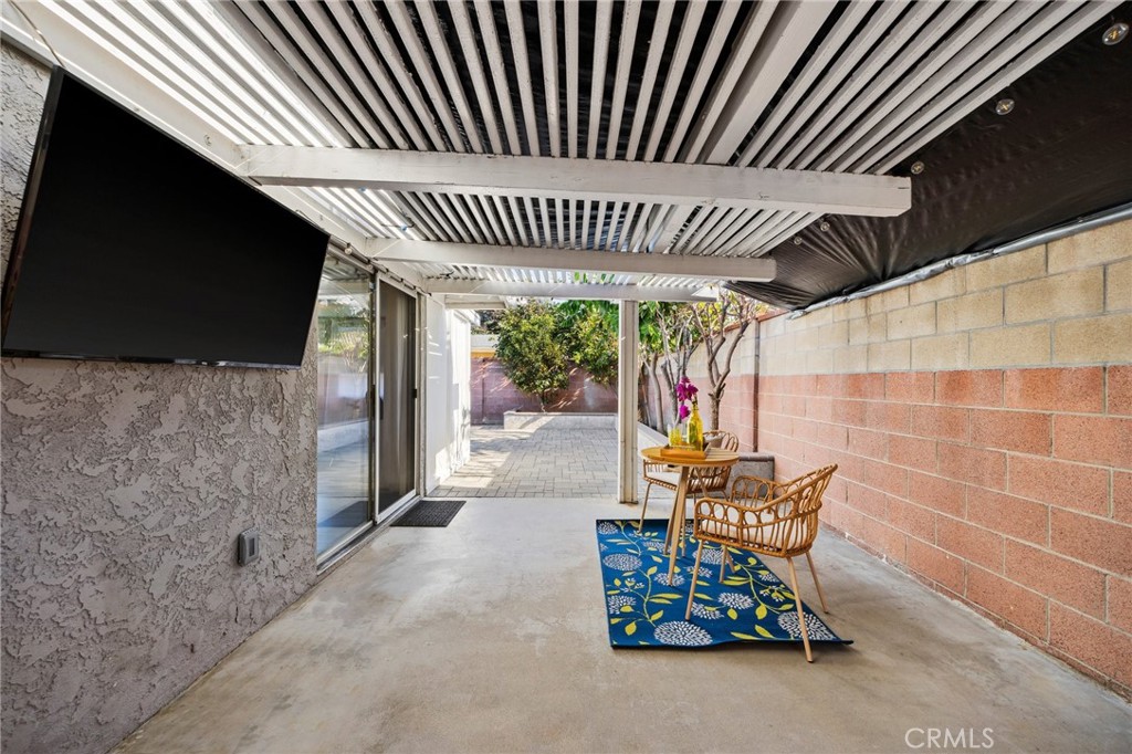 533 South Devon Road Orange, CA 92868 - Photo 14 of 44 Side yard with covered patio