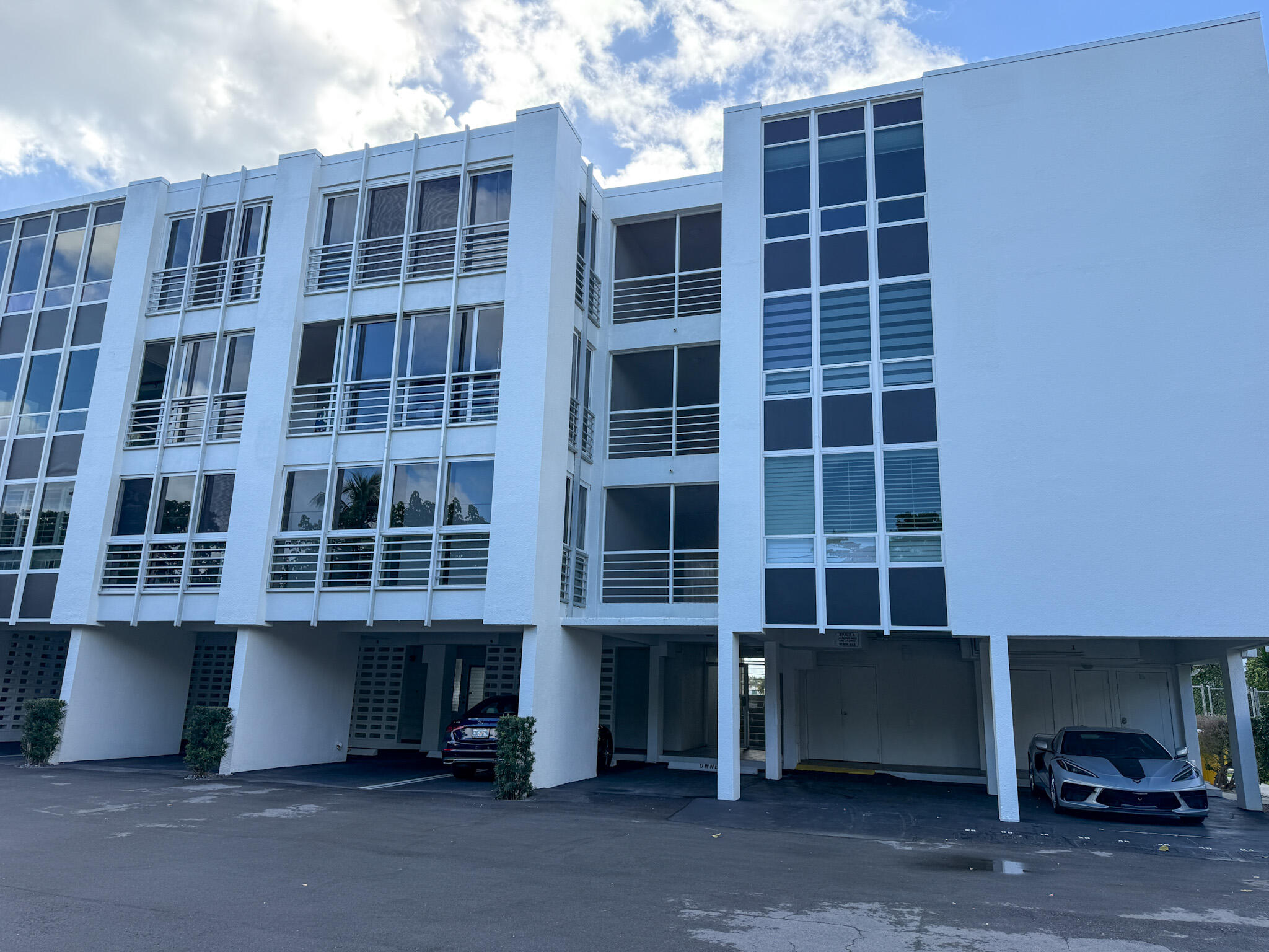 850 Northeast Spanish River Boulevard, Unit 160 Boca Raton, FL 33431 - Photo 17 of 18 IMG_9115