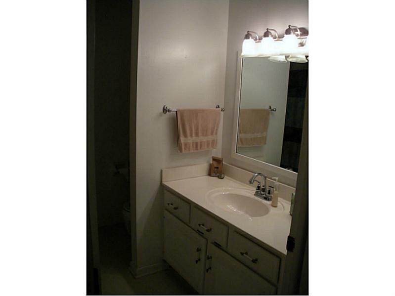 3536 Woodale Road Indianapolis, IN 46234 - Photo 13 of 22 Gallery Image 13