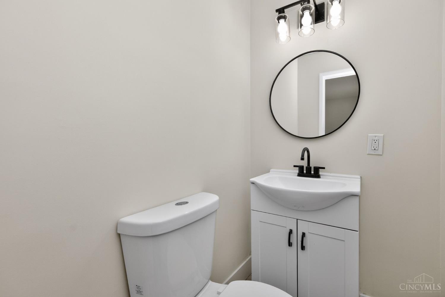 2029 Innes Avenue Cincinnati, OH 45224 - Photo 26 of 45
