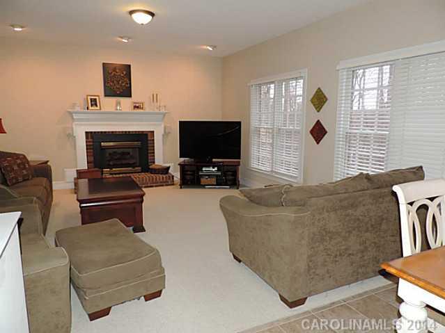 11023 Jordan Rae Lane Charlotte, NC 28277 - Photo 5 of 16 Gallery Image 5