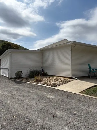 $280,000 | 5 Vernon Place, Big Flats, NY 14871