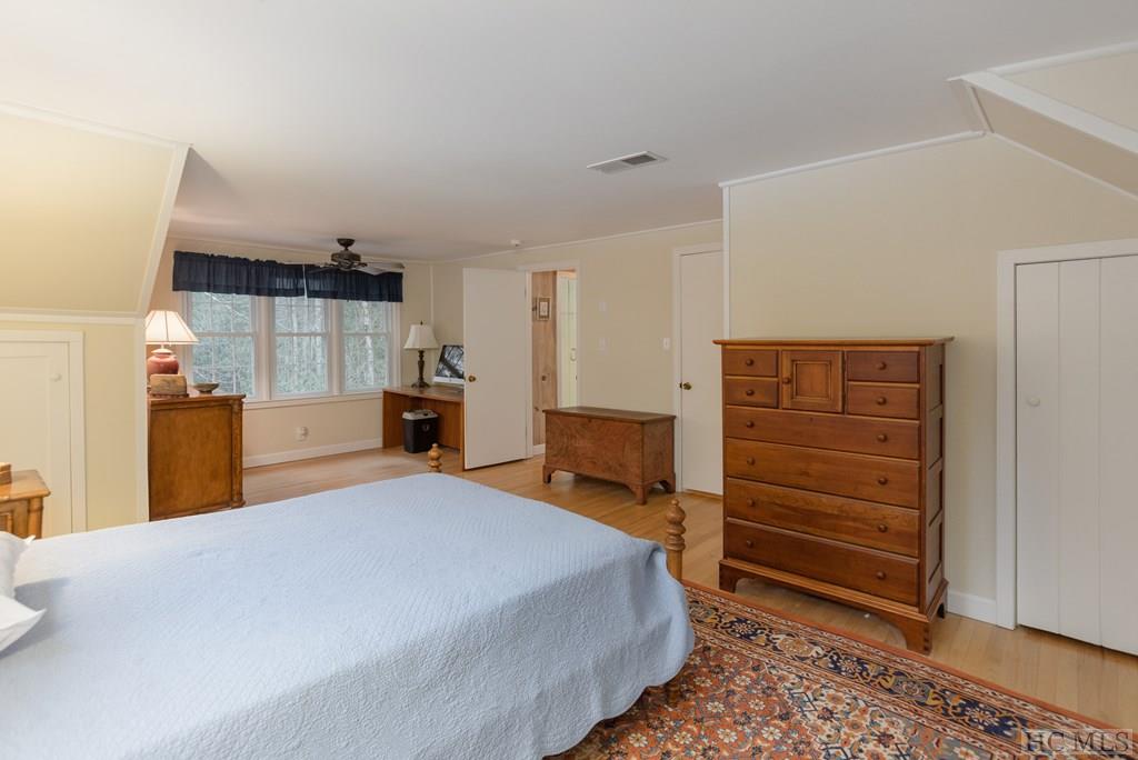 107 Lance Road Cashiers, NC 28717 - Photo 19 of 41 Gallery Image 19