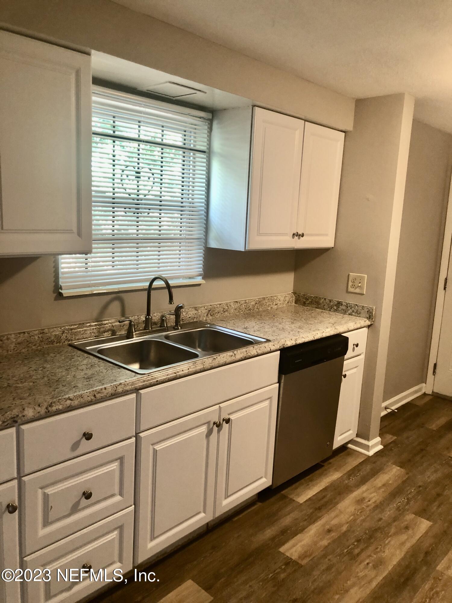 3511 Stuart Street Jacksonville, FL 32209 - Photo 13 of 29 IMG_0039