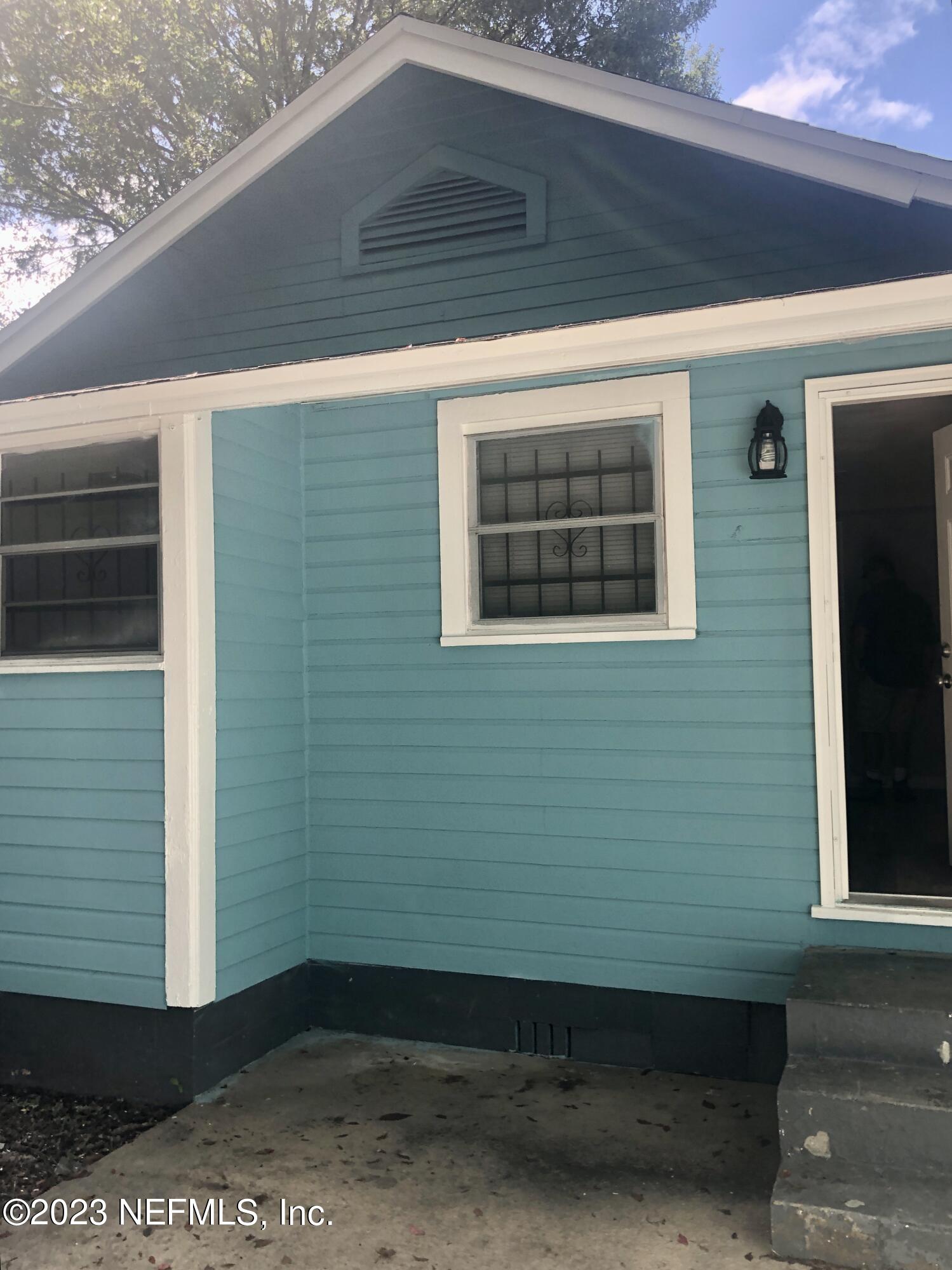 3511 Stuart Street Jacksonville, FL 32209 - Photo 6 of 29 IMG_0035