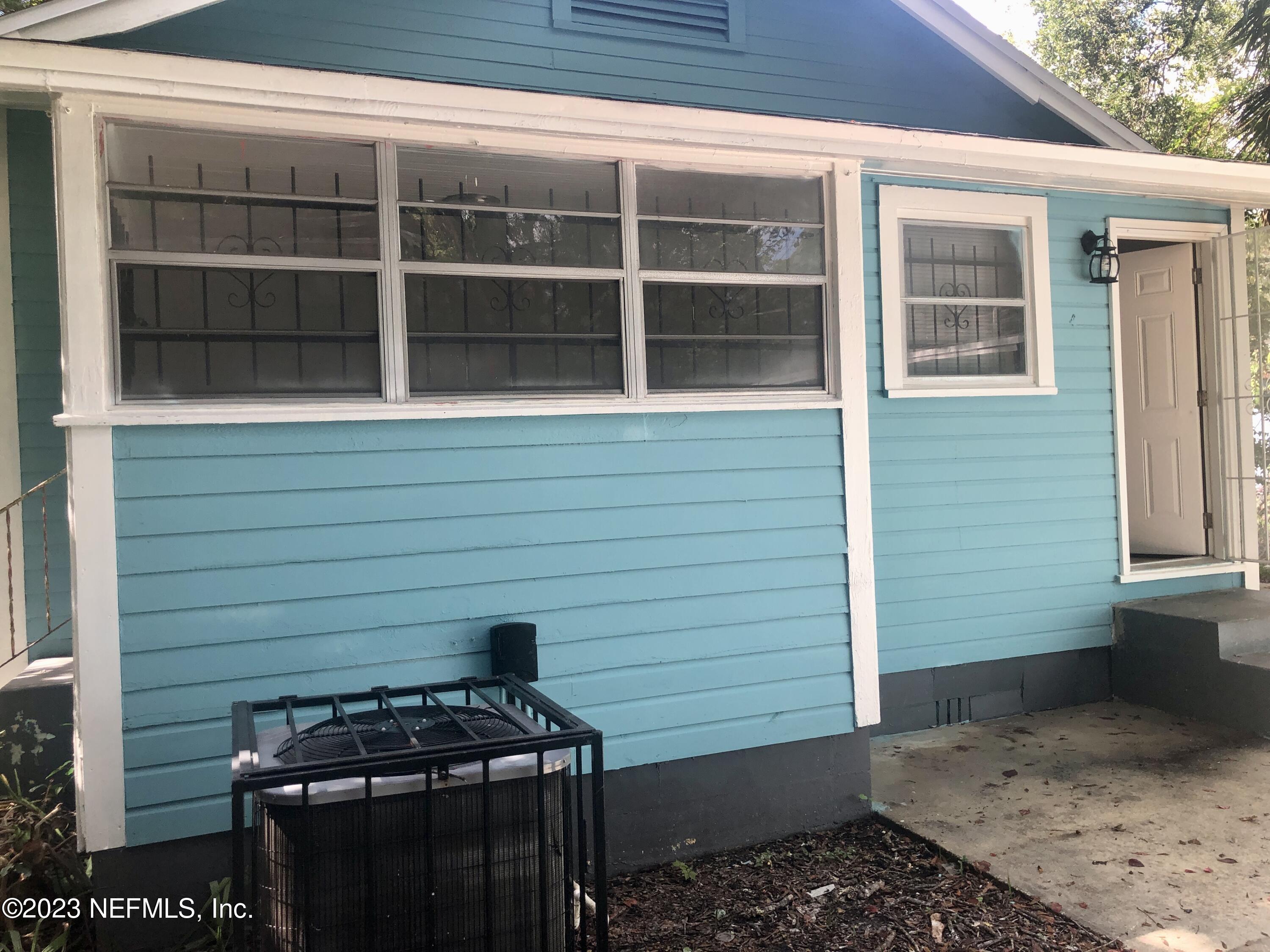3511 Stuart Street Jacksonville, FL 32209 - Photo 7 of 29 IMG_0033