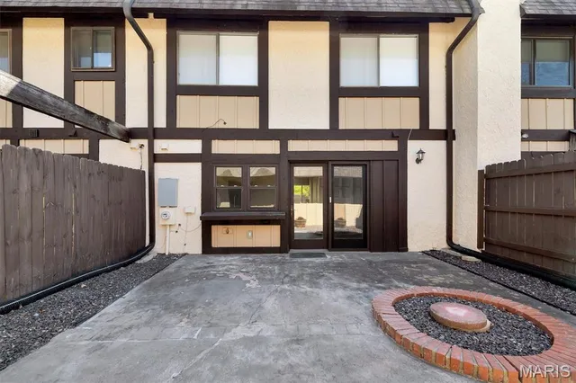 $245,000 | 2609 Plantation Point, Unit D, St. Charles, MO 63303