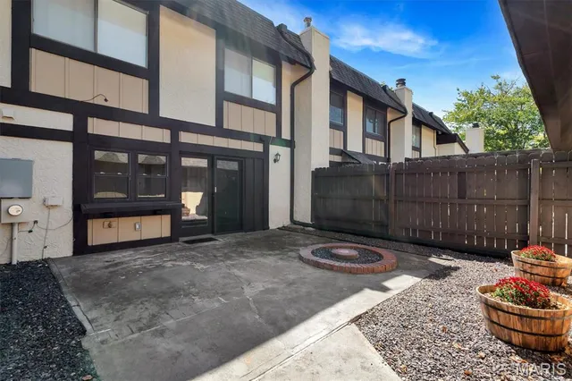 $245,000 | 2609 Plantation Point, Unit D, St. Charles, MO 63303