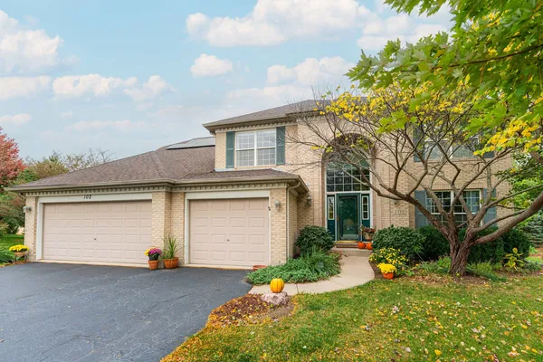 $485,000 | 102 Quinlan Avenue, DeKalb, IL 60115