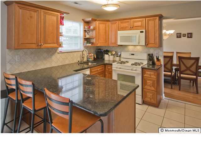 67 Ridge Place Freehold, NJ 07728 - Photo 4 of 10 Additional Photo