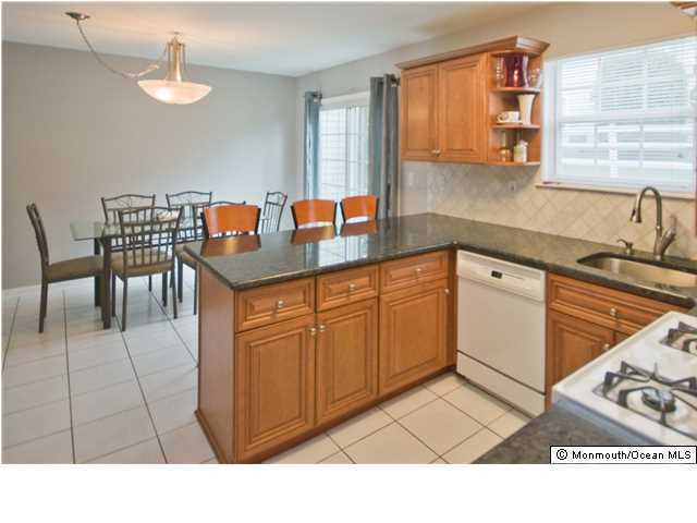 67 Ridge Place Freehold, NJ 07728 - Photo 5 of 10 Additional Photo