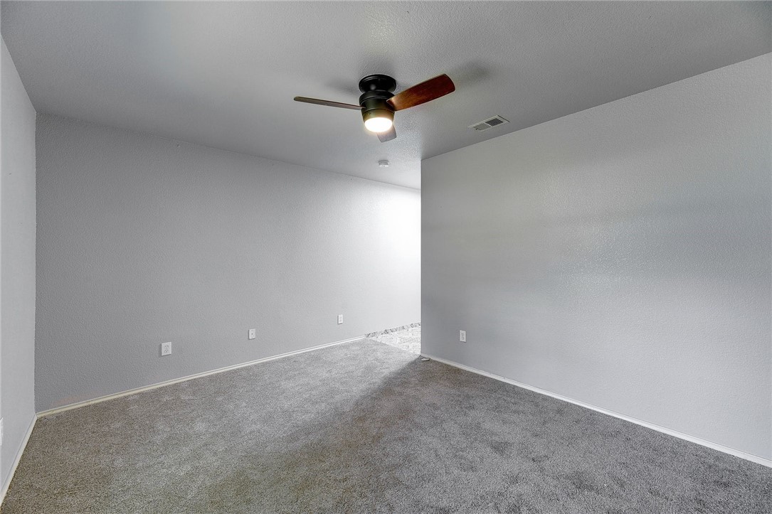 6402 Santos Street Austin, TX 78741 - Photo 18 of 22 an empty room