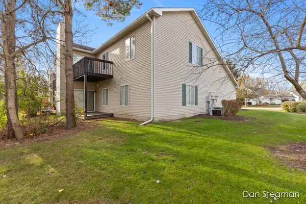 $249,900 | 3116 Windcrest Court Northeast, Grand Rapids, MI 49525