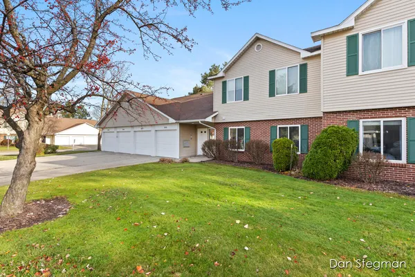 $249,900 | 3116 Windcrest Court Northeast, Grand Rapids, MI 49525