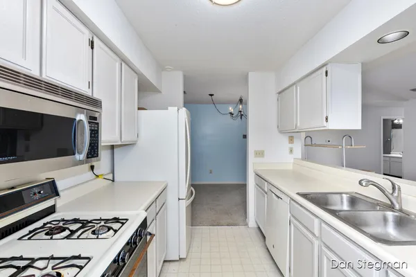$249,900 | 3116 Windcrest Court Northeast, Grand Rapids, MI 49525