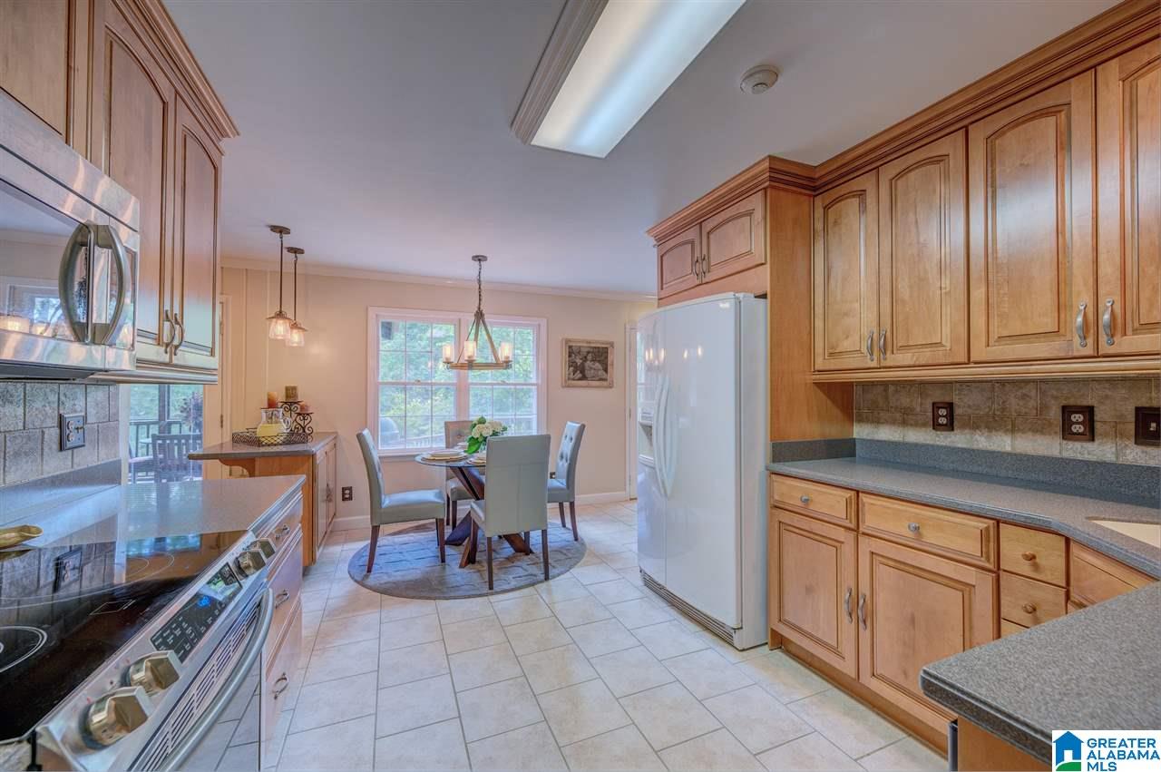 3561 Spring Valley Terrace Birmingham, AL 35223 - Photo 15 of 44