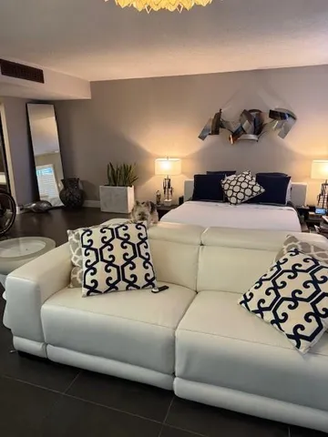 $195,500 | 1901 South Ocean Drive, Unit 102, Hollywood, FL 33019