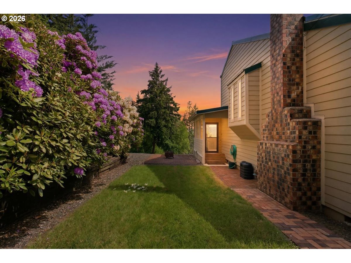 36909 Edgemont Drive Lebanon, OR 97355 - Photo 43 of 48