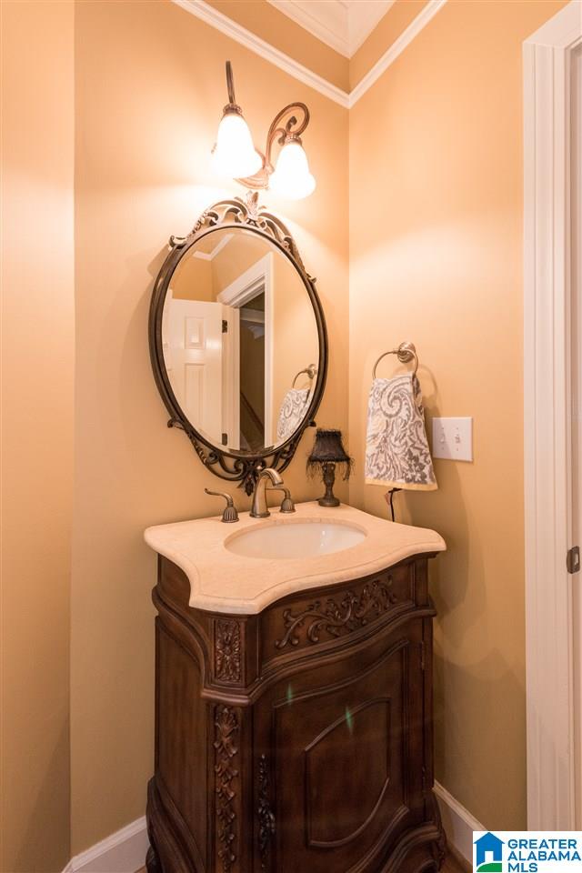 1065 Oak Tree Road Birmingham, AL 35244 - Photo 4 of 38
