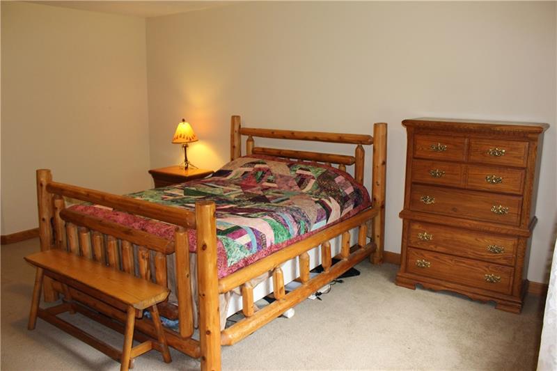 497 Cannery Road Mercer, PA 16137 - Photo 18 of 25 Lots of room in the Master Suite!