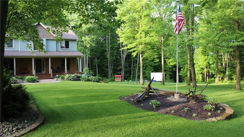 497 Cannery Road Mercer, PA 16137 - Photo 3 of 25 Yard islands are absolutely stunning!