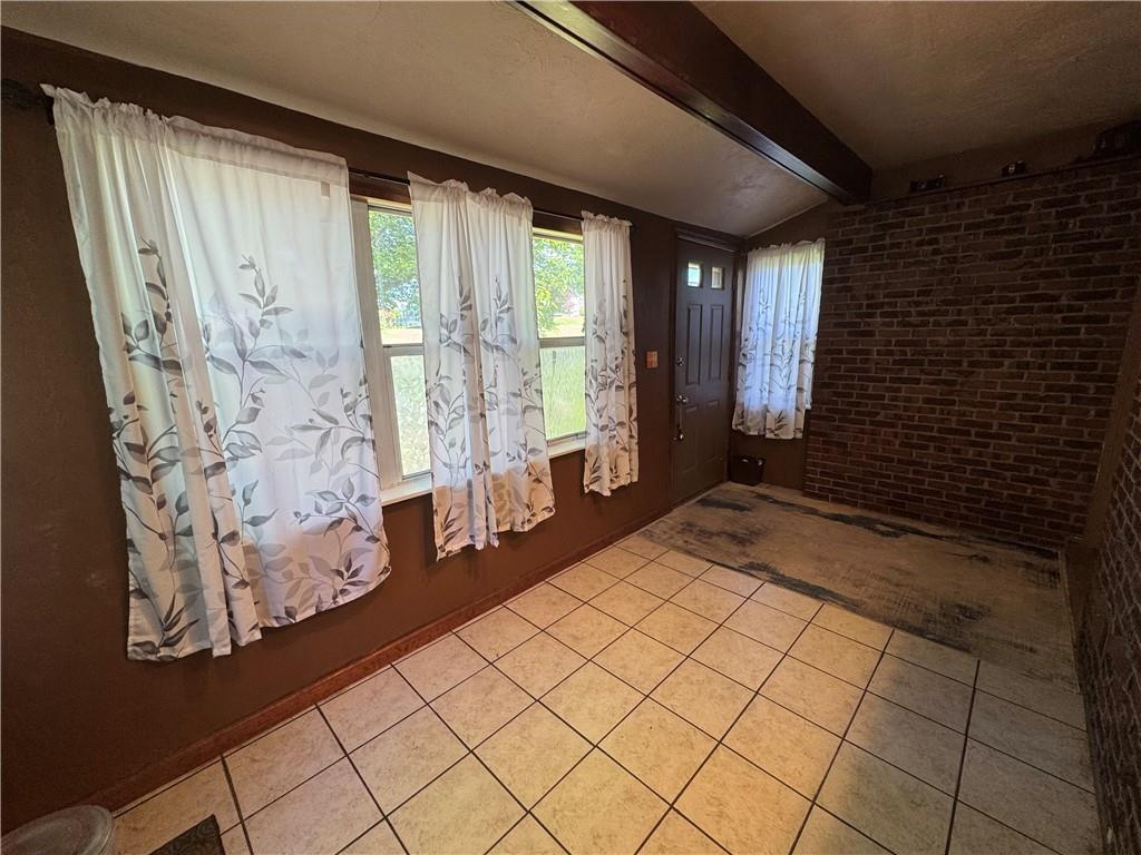 937 Freeport Road Natrona Heights, PA 15065 - Photo 4 of 39 Gallery Image 4