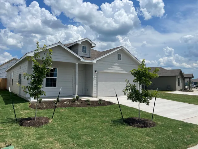 $1,775 | 428 Halfmoon Drive, Lockhart, TX 78644